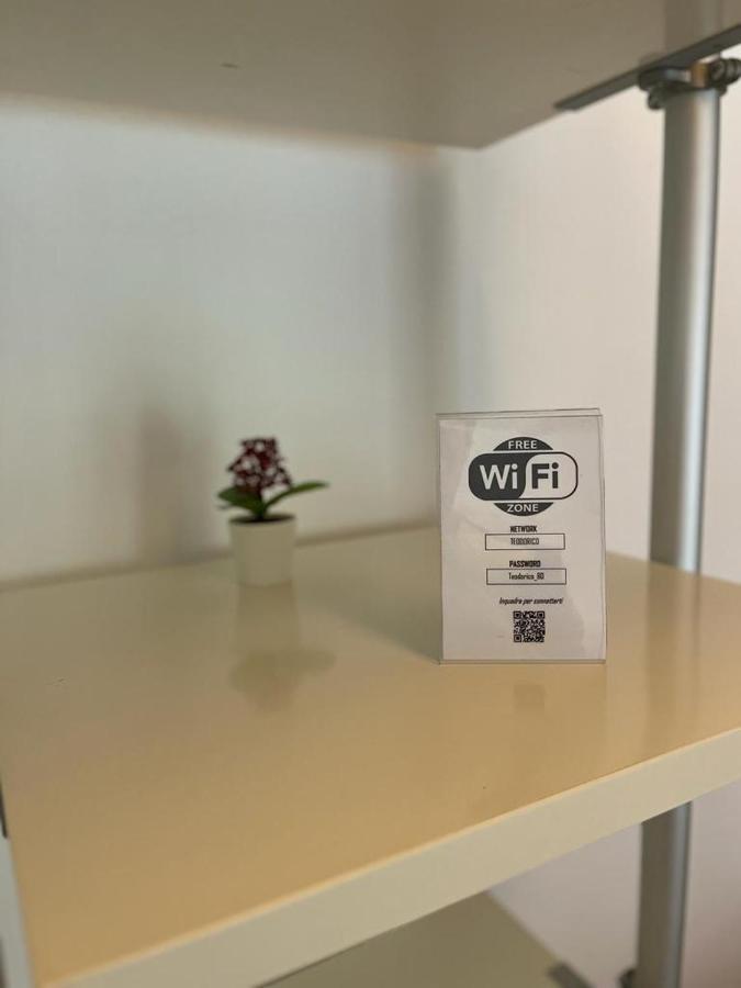 Teodorico Room & Apartment Верона Екстериор снимка