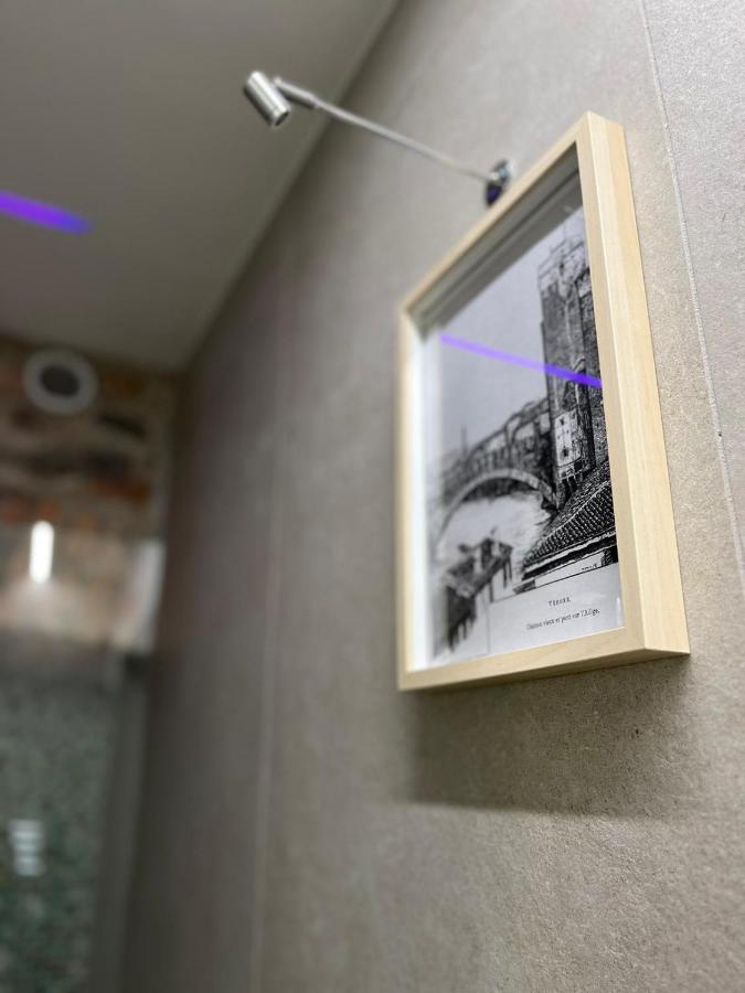 Teodorico Room & Apartment Верона Екстериор снимка