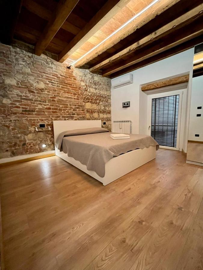Teodorico Room & Apartment Верона Екстериор снимка