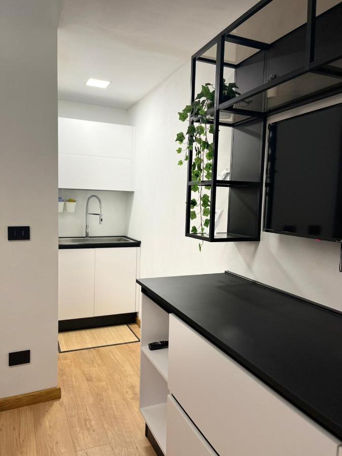 Teodorico Room & Apartment Верона Екстериор снимка