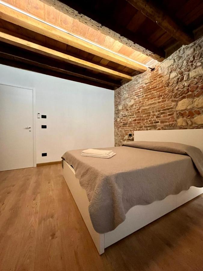 Teodorico Room & Apartment Верона Екстериор снимка