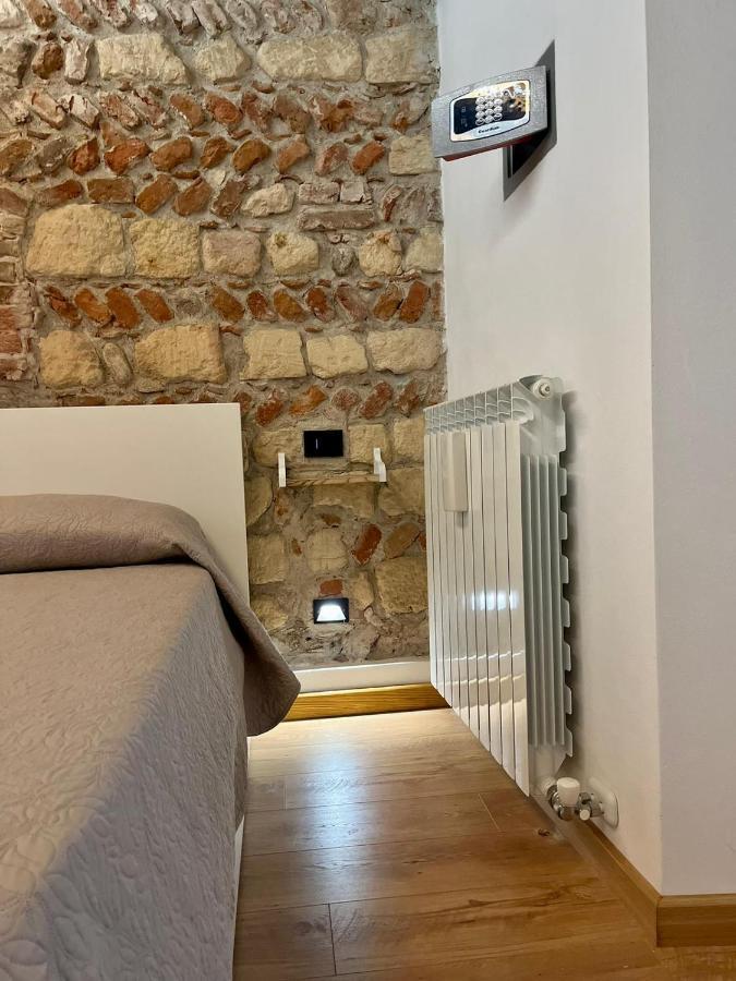 Teodorico Room & Apartment Верона Екстериор снимка