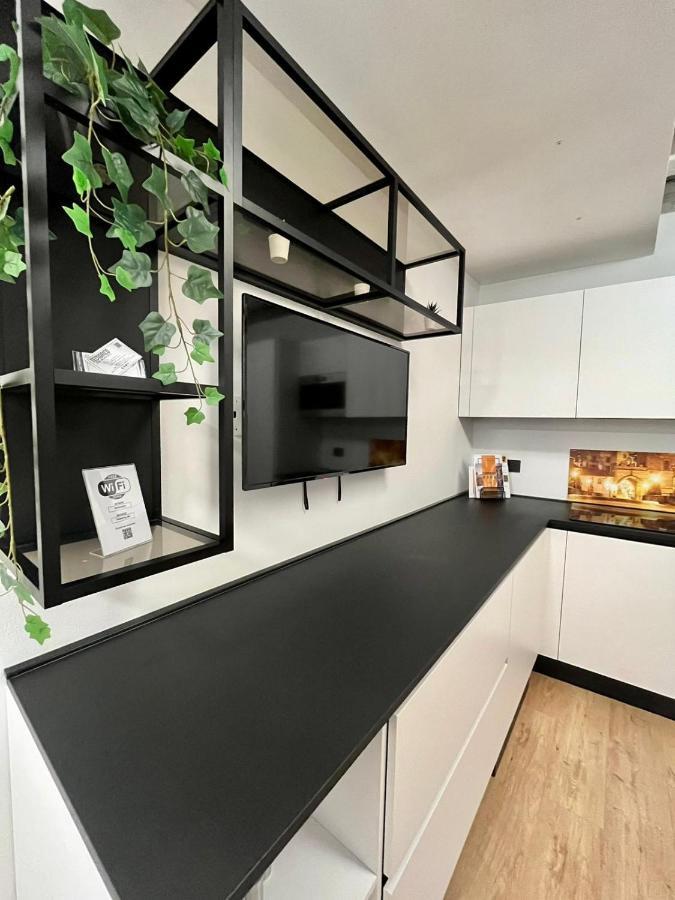 Teodorico Room & Apartment Верона Екстериор снимка