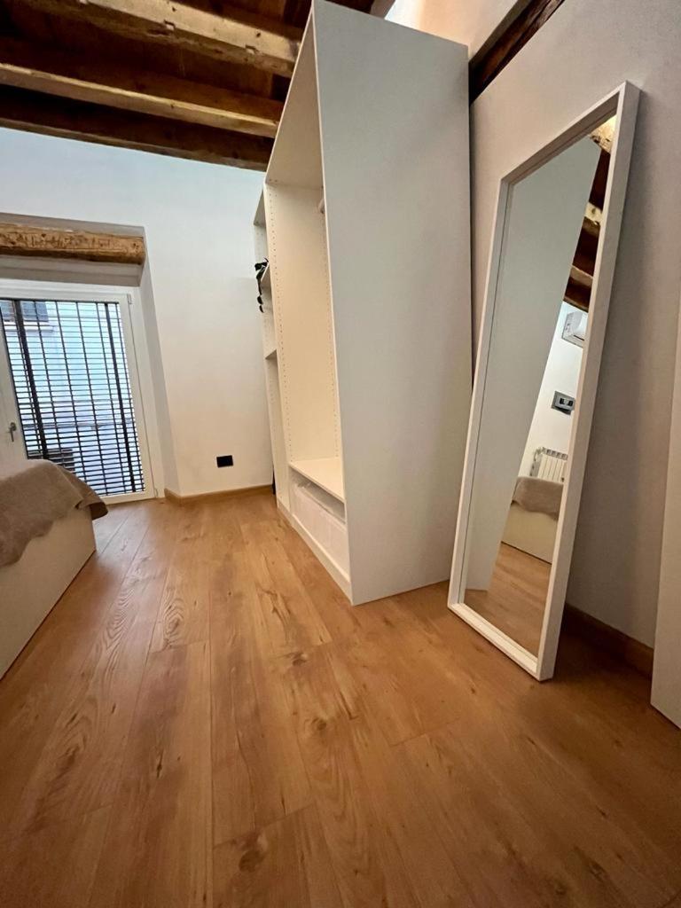 Teodorico Room & Apartment Верона Екстериор снимка
