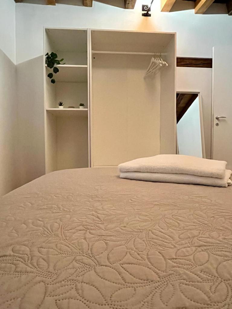 Teodorico Room & Apartment Верона Екстериор снимка