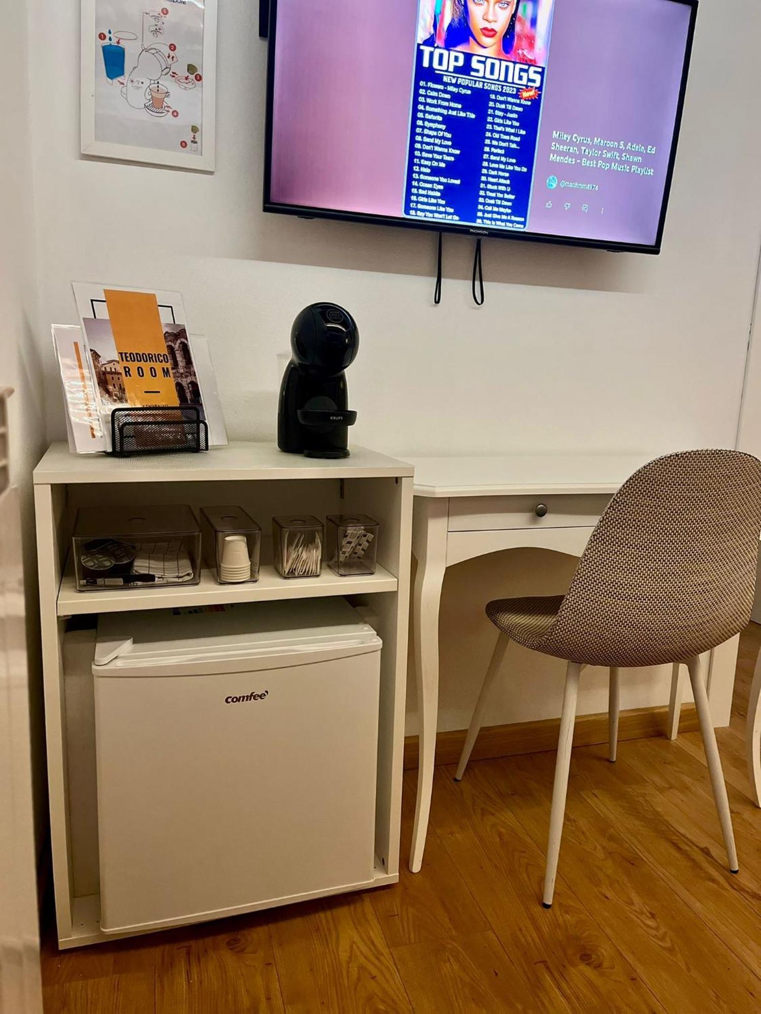 Teodorico Room & Apartment Верона Екстериор снимка