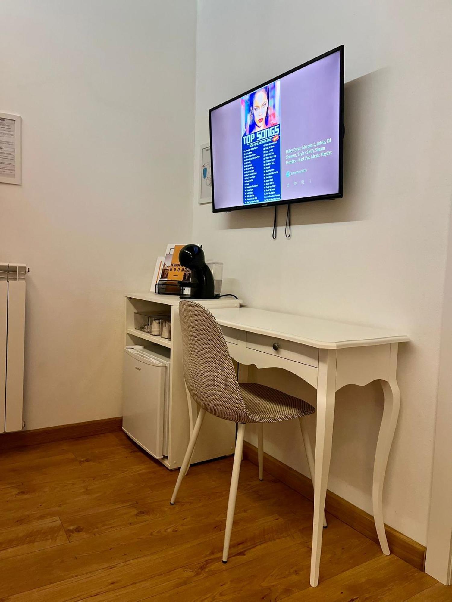 Teodorico Room & Apartment Верона Екстериор снимка